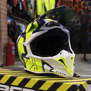 Внедорожный шлем Airoh Wraap Raze