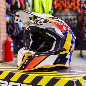 Внедорожный шлем Airoh Twist 2.0 Lift