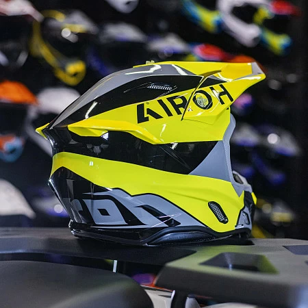 Внедорожный шлем Airoh Twist 3 King