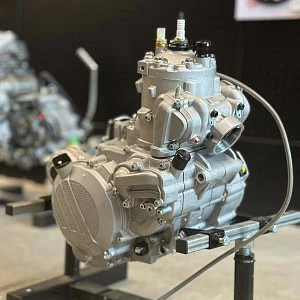 Двигатель Z300 (2Т 300) (жгут проводов, регулятор напряжения, CDI Катушка зажигания, рычаг пп)