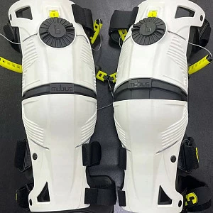 Защита колена MOBIUS X8