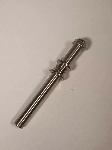 Ось заднего колеса в сборе GR7